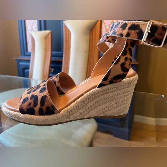 New J Crew Sandals - Picture 8 of 9